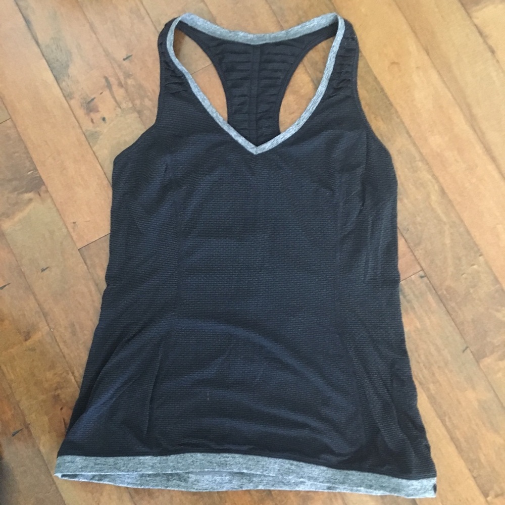 Lululemon tank